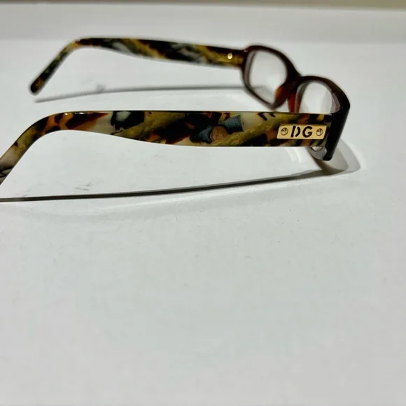 DG Tortoise Shell Glasses - Picture 3 of 14